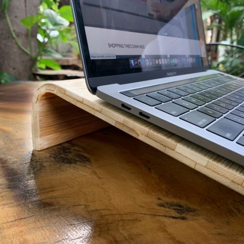 Kệ đỡ laptop bằng gỗ tre kết hợp inox 304 hỗ trợ tản nhiệt và thân thiện môi trường